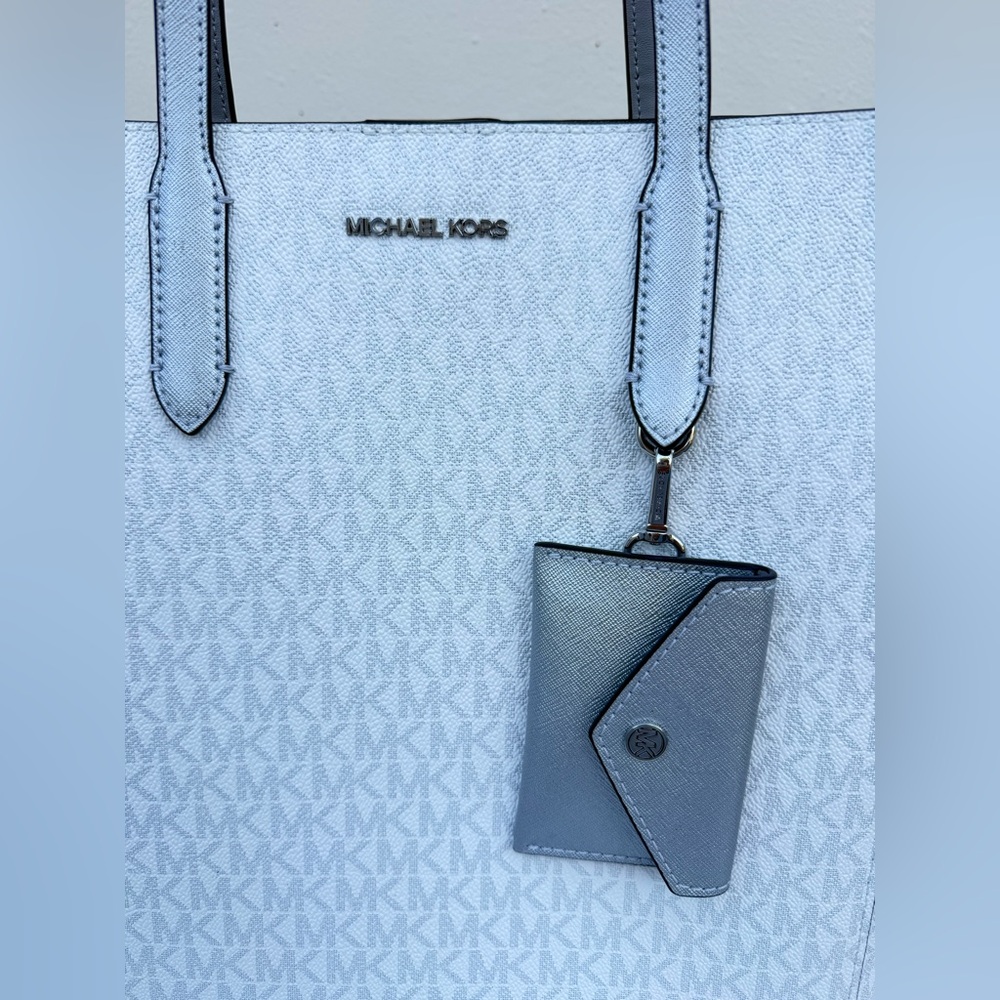 Michael Kors Vincent Signature Monogram Tote with Card Holder Charm 👜🔥 - Picture 6 of 16